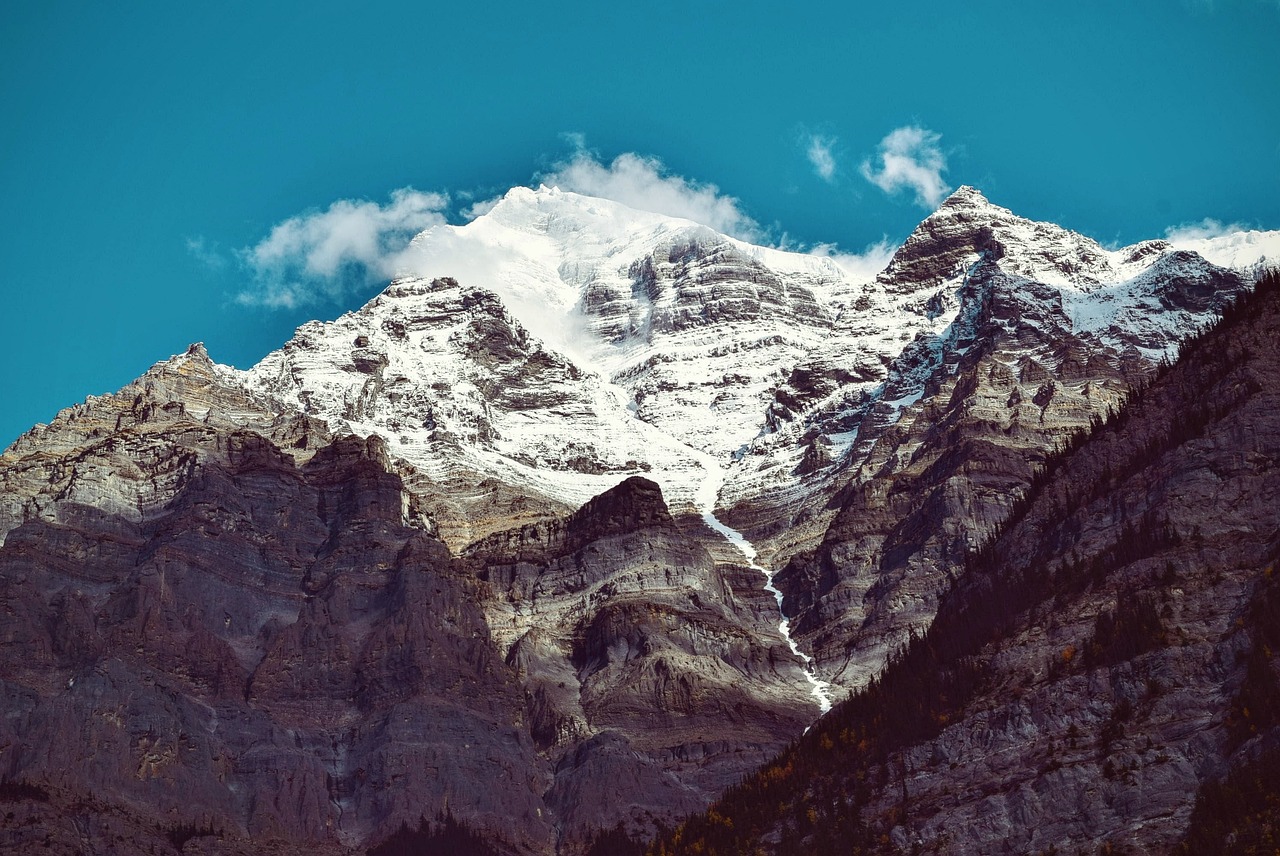 手把手教你画山水画技巧，步骤详解