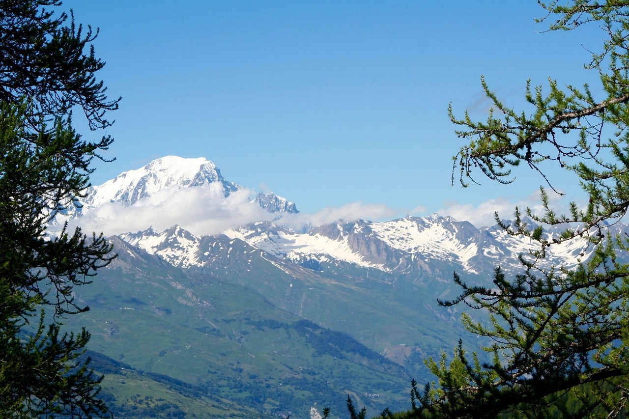 自然山水美景的视觉盛宴，真实山水风景图片大全