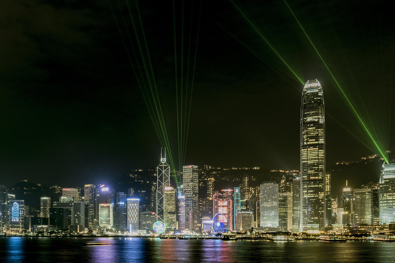 香港官网,香港官网，连接品牌与消费者的桥梁