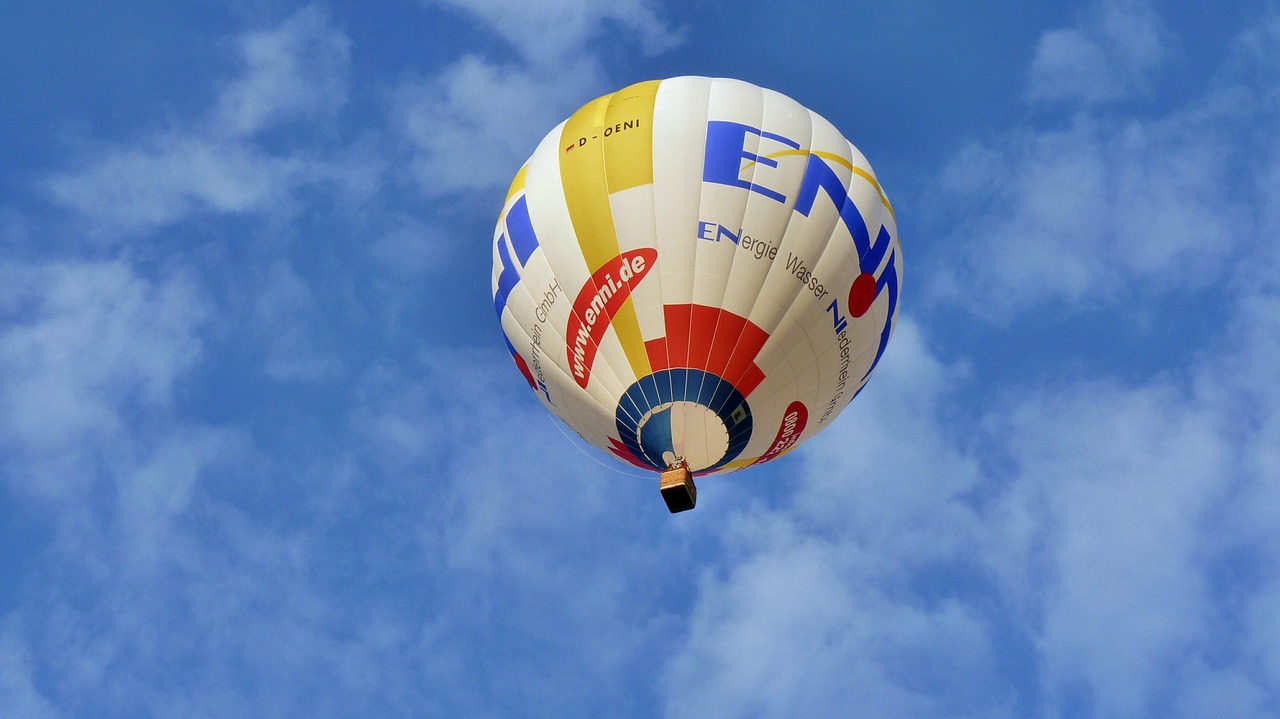 二四六天空彩选好资料944cc,二四六天空彩选好资料944cc，揭秘彩票背后的秘密与策略分析