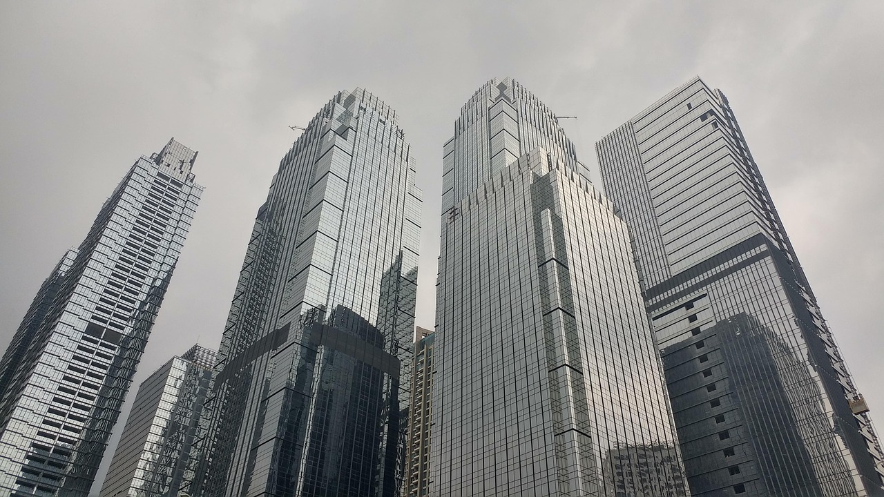 香港600多尺的房子是多大面积,香港60多尺的房子，面积究竟有多大？